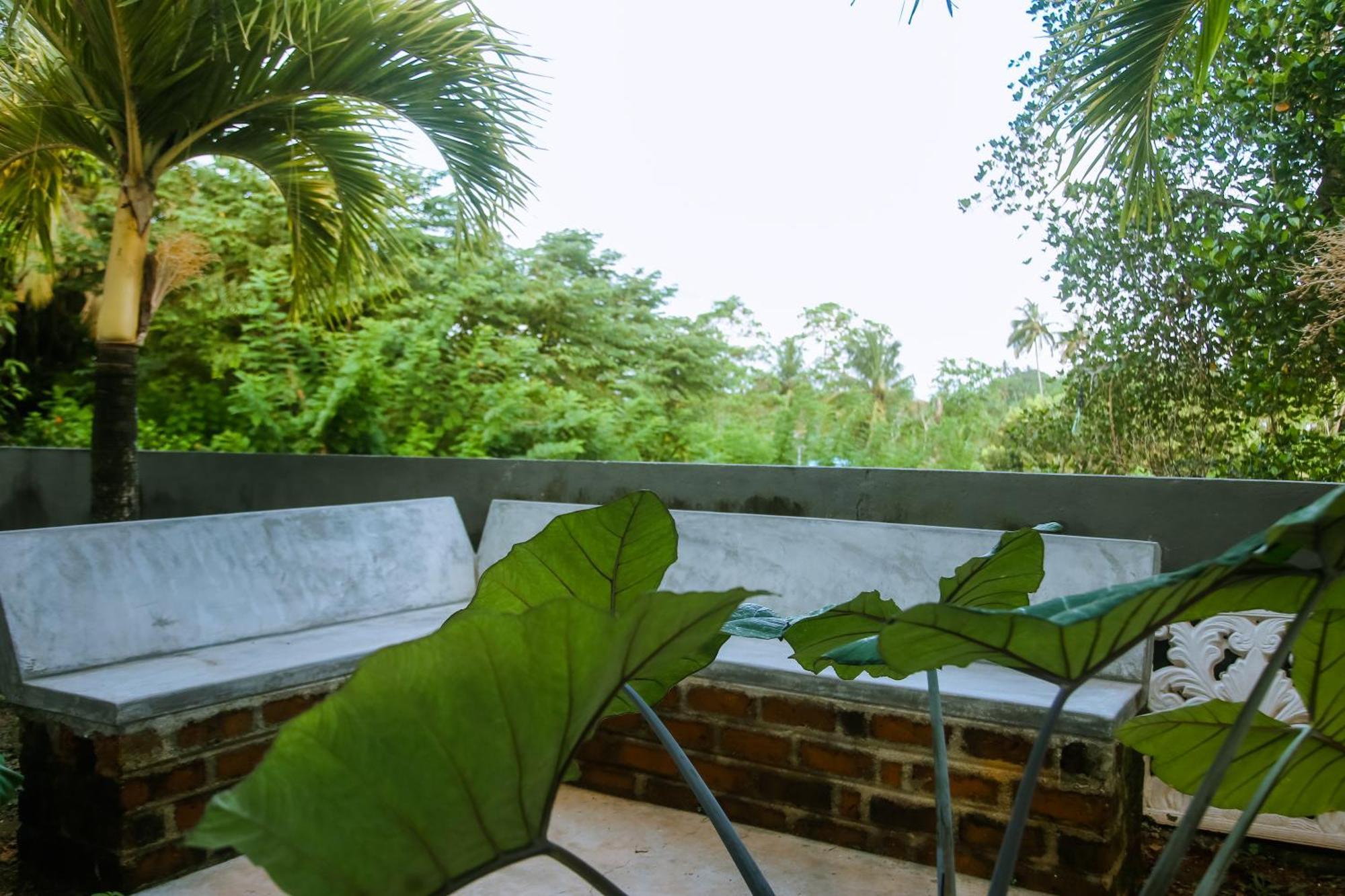Hotel Blue Sky Mirissa Exterior foto